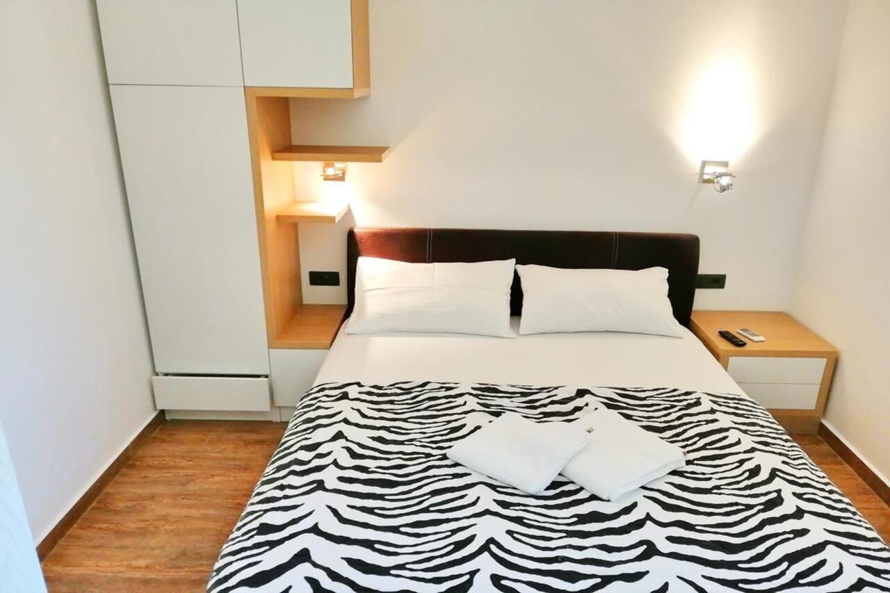 Sea Breeze Lux Apartments บุดวา ภายนอก รูปภาพ