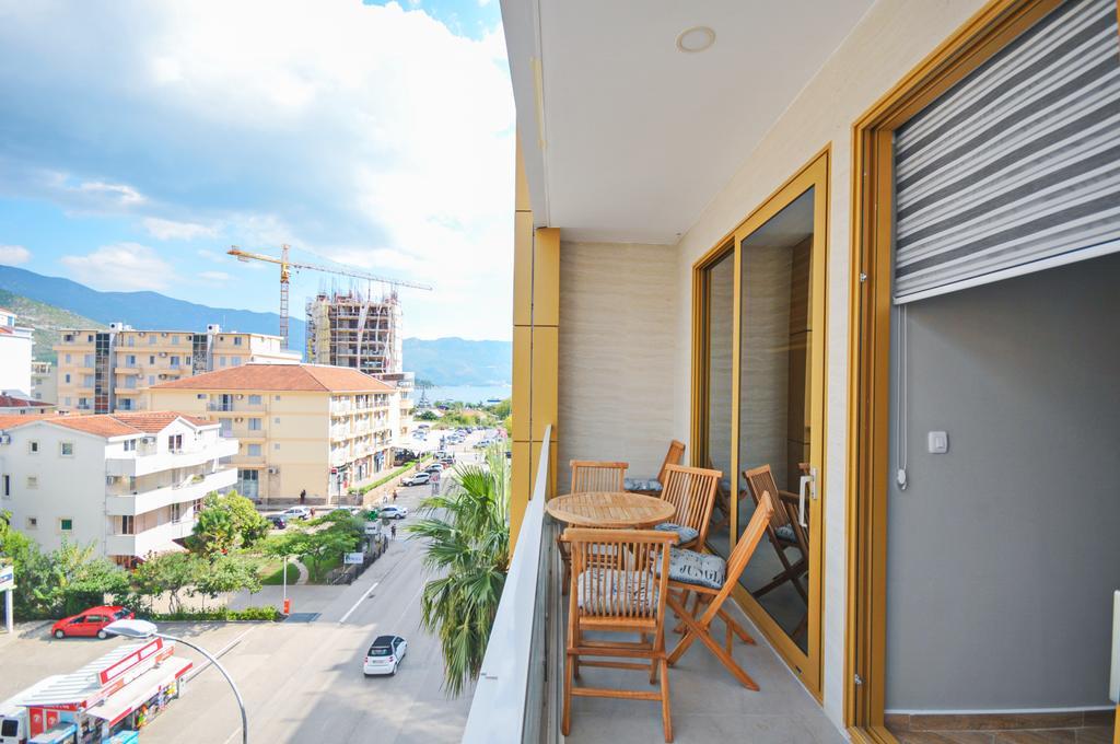 Sea Breeze Lux Apartments บุดวา ภายนอก รูปภาพ