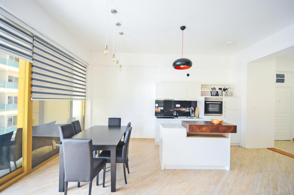 Sea Breeze Lux Apartments บุดวา ภายนอก รูปภาพ