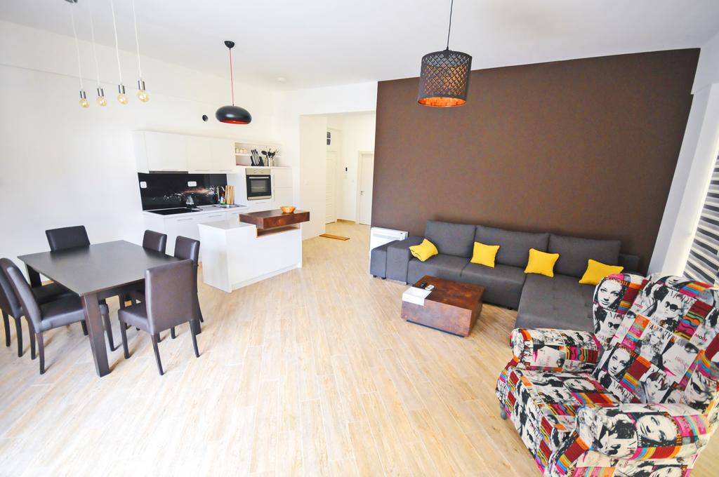 Sea Breeze Lux Apartments บุดวา ภายนอก รูปภาพ