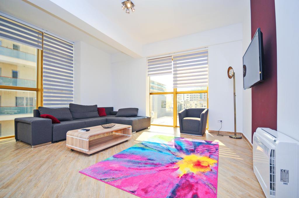 Sea Breeze Lux Apartments บุดวา ภายนอก รูปภาพ