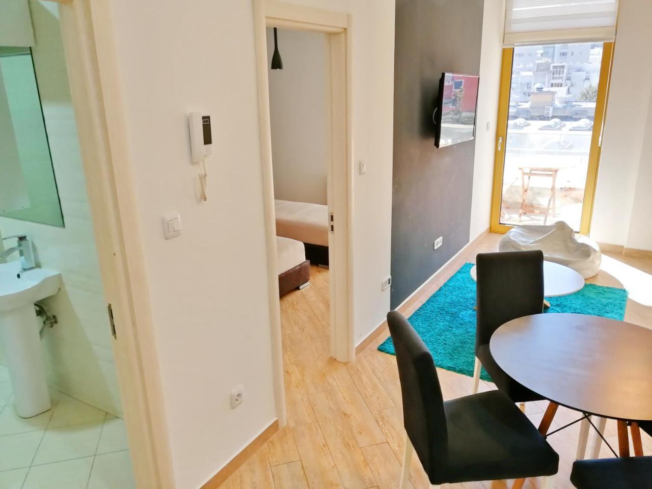 Sea Breeze Lux Apartments บุดวา ภายนอก รูปภาพ