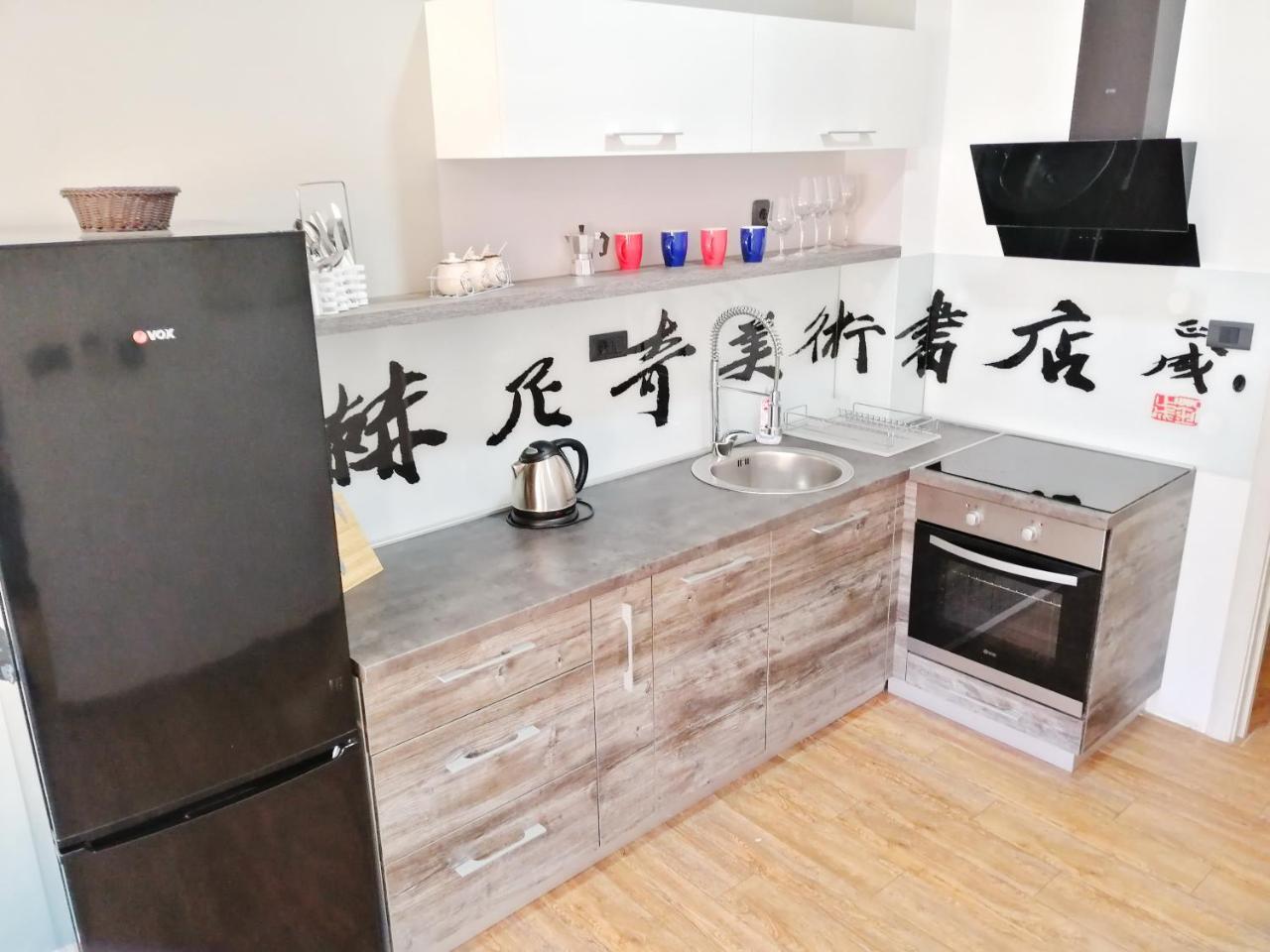 Sea Breeze Lux Apartments บุดวา ภายนอก รูปภาพ