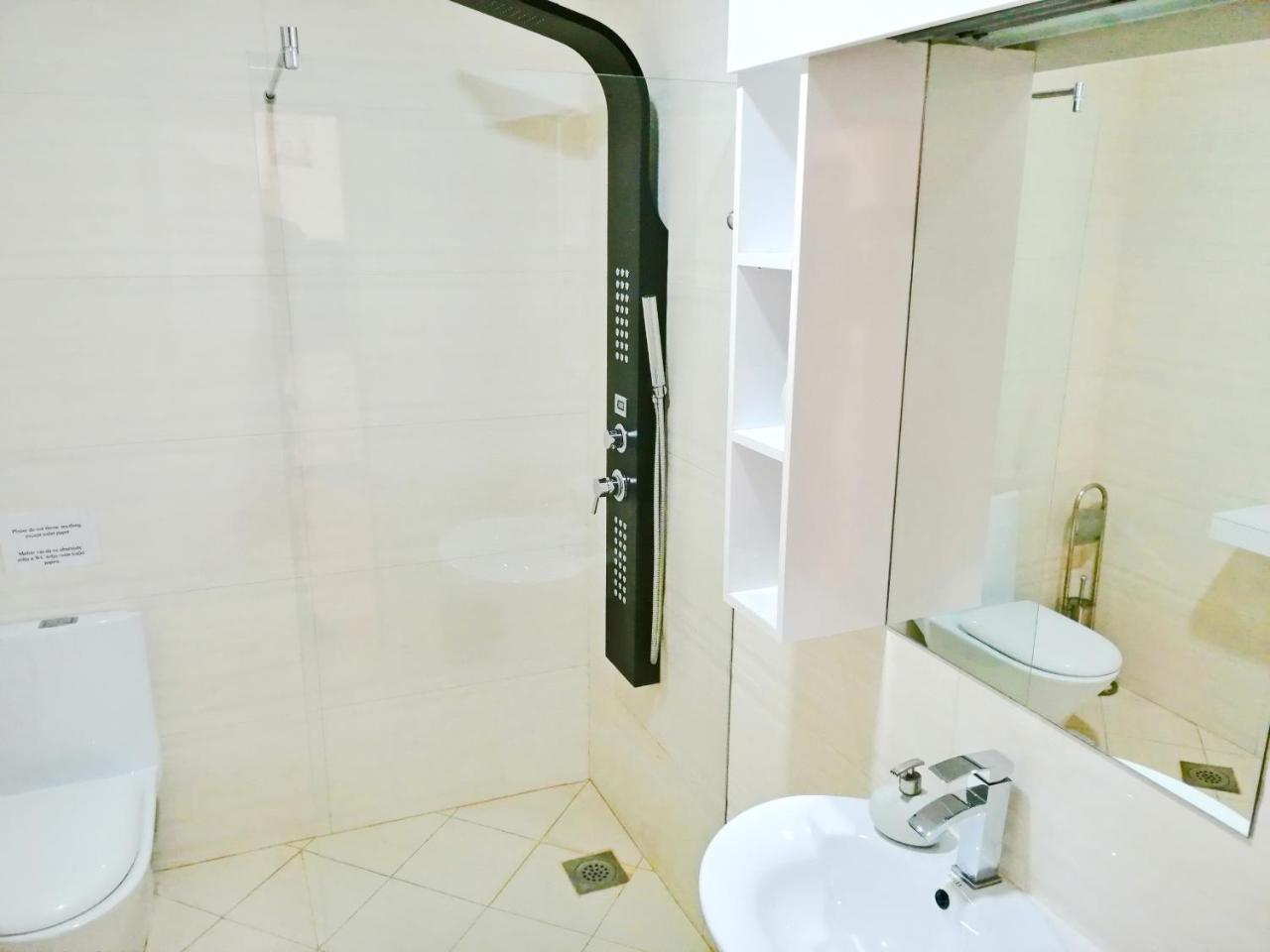 Sea Breeze Lux Apartments บุดวา ภายนอก รูปภาพ