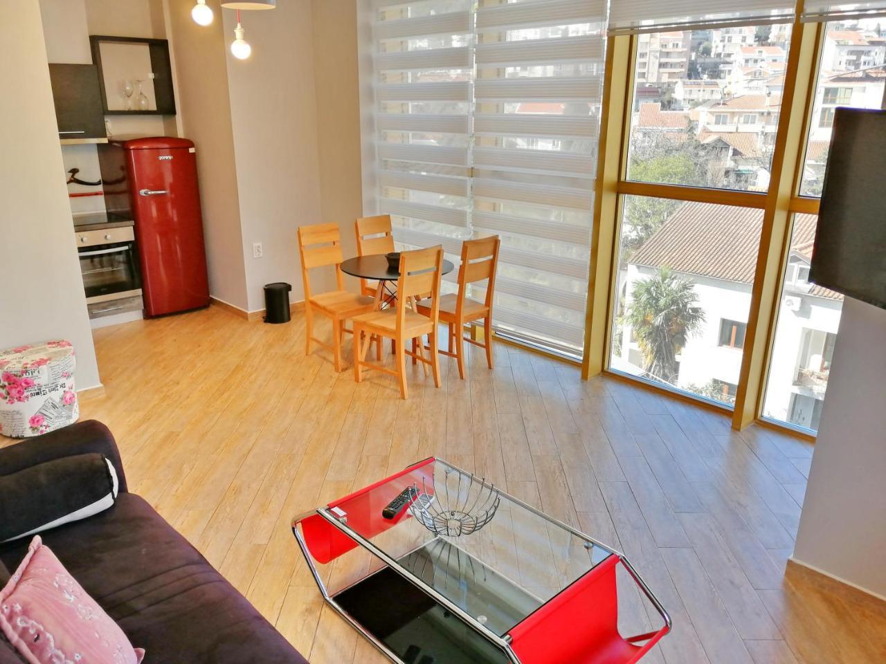 Sea Breeze Lux Apartments บุดวา ภายนอก รูปภาพ