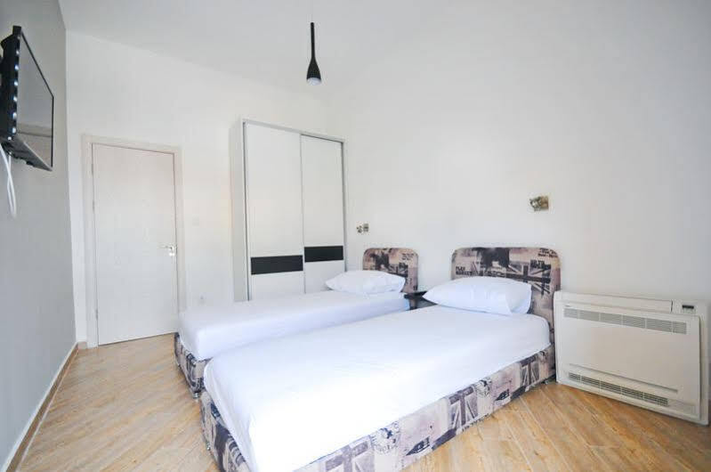 Sea Breeze Lux Apartments บุดวา ภายนอก รูปภาพ